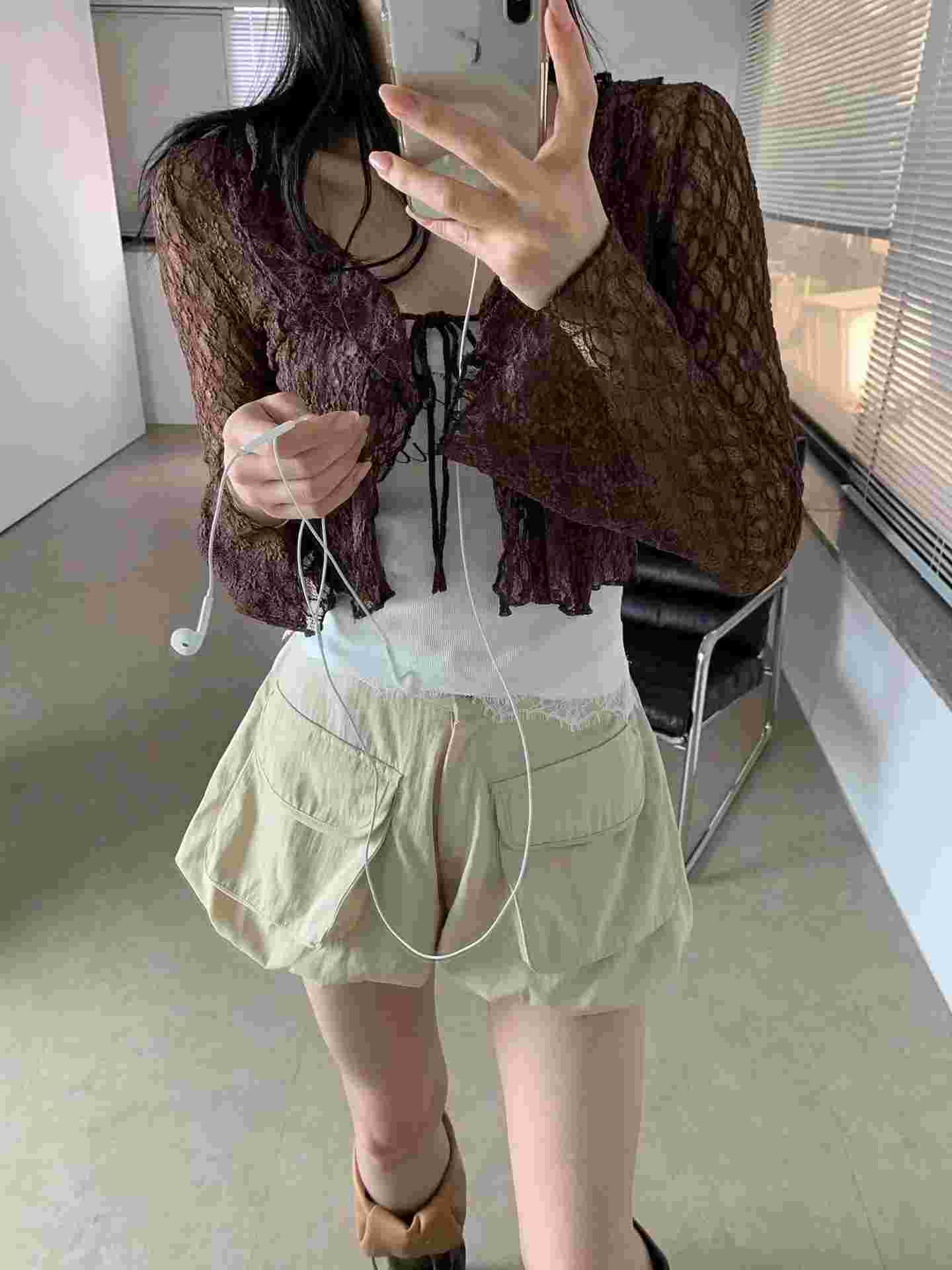 BLACK LINE東大門實拍韓國女士新款26春夏襯衫蕾絲衫不含內搭柔軟蕾絲BLACK LINE襯衫/蕾絲衫