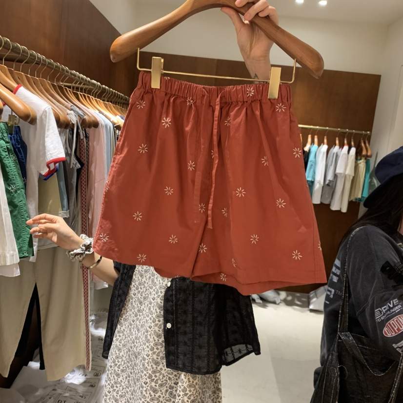 HEBON東大門實拍韓國女裝新品26春夏休閑時尚推薦短褲刺繡HEBON短褲