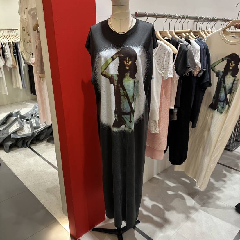 MINI UNNI韓國東大門直郵女裝新款時尚職業推薦休閑連衣裙MINI UNNI連衣裙