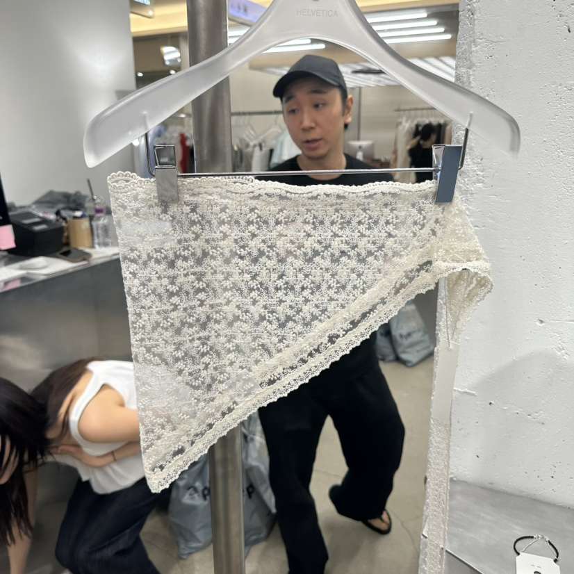 HELVETICA韓國代購女裝新款職業26夏季人氣圍巾披肩蕾絲圍巾HELVETICA圍巾/披肩