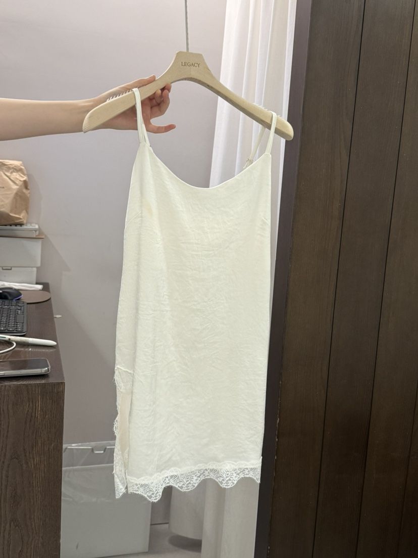 LEGACY韓國代購女裝新品人氣推薦職業26夏季吊帶背心蕾絲開衩LEGACY吊帶/背心