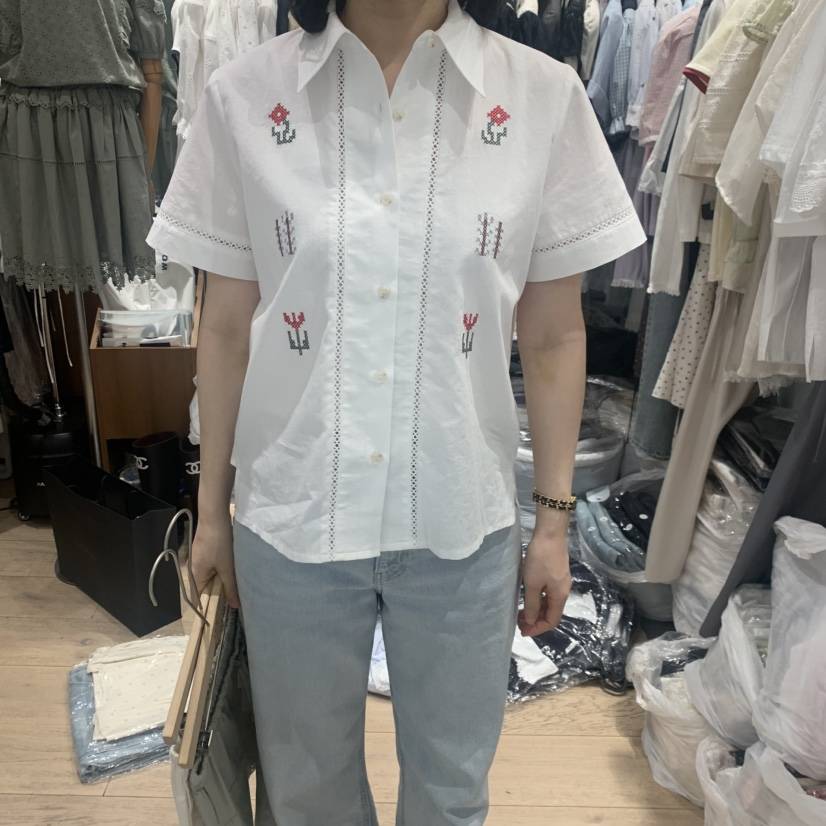 OGI韓國直郵女士新款人氣時尚26夏季職業26春夏襯衫蕾絲衫刺繡FLat OGI襯衫/蕾絲衫