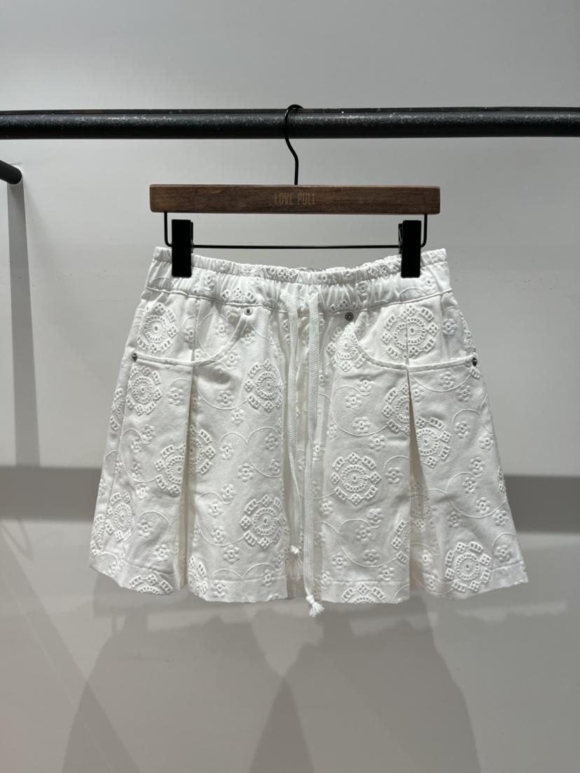 LOVE PULL韓國東大門直郵女士新品推薦26春夏休閑短褲褶裥LOVE PULL短褲