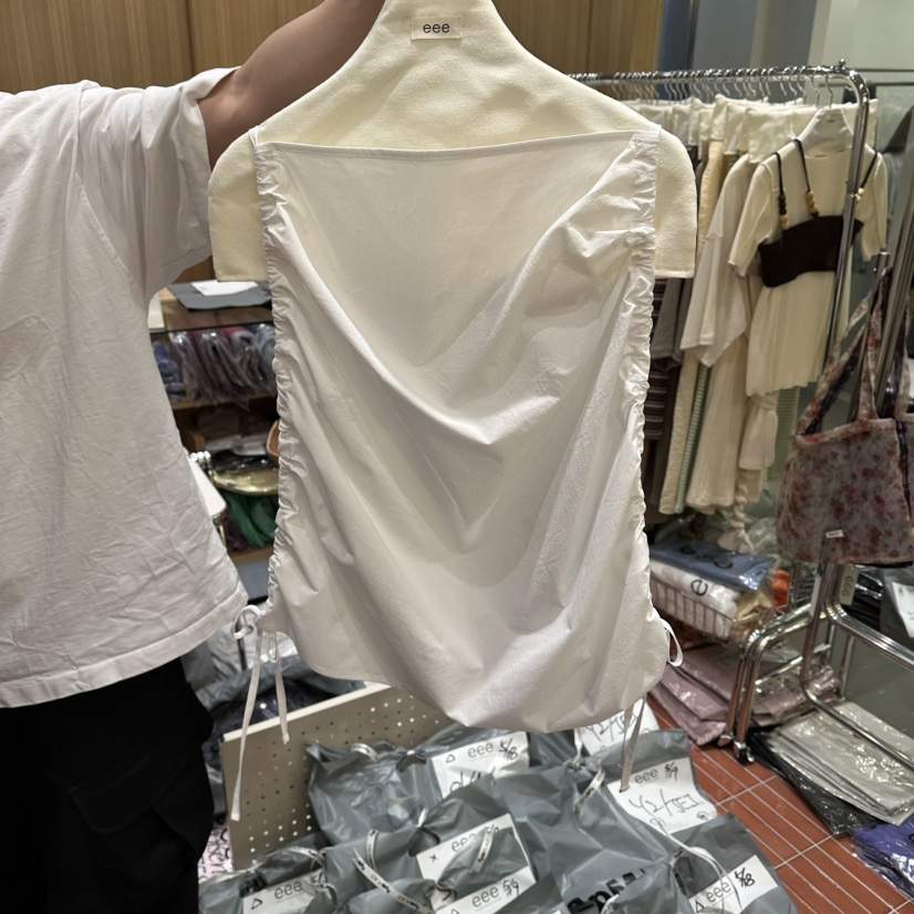 EEE韓國東大門代購女士新款人氣時尚推薦26春夏吊帶背心褶皺EEE吊帶/背心