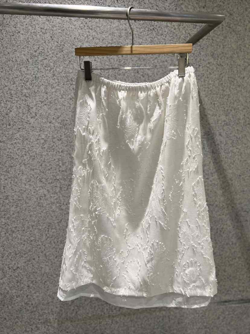 ADDICTED韓國東大門直郵女裝新品26夏季推薦熱賣長裙提花ADDICTED長裙