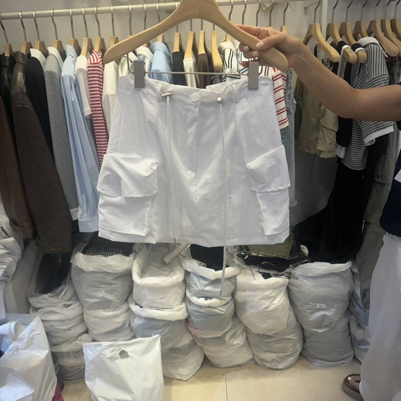 Q C韓國直郵實拍女裝新品熱賣職業26夏季人氣26春夏短裙工裝Republlc of qc短裙