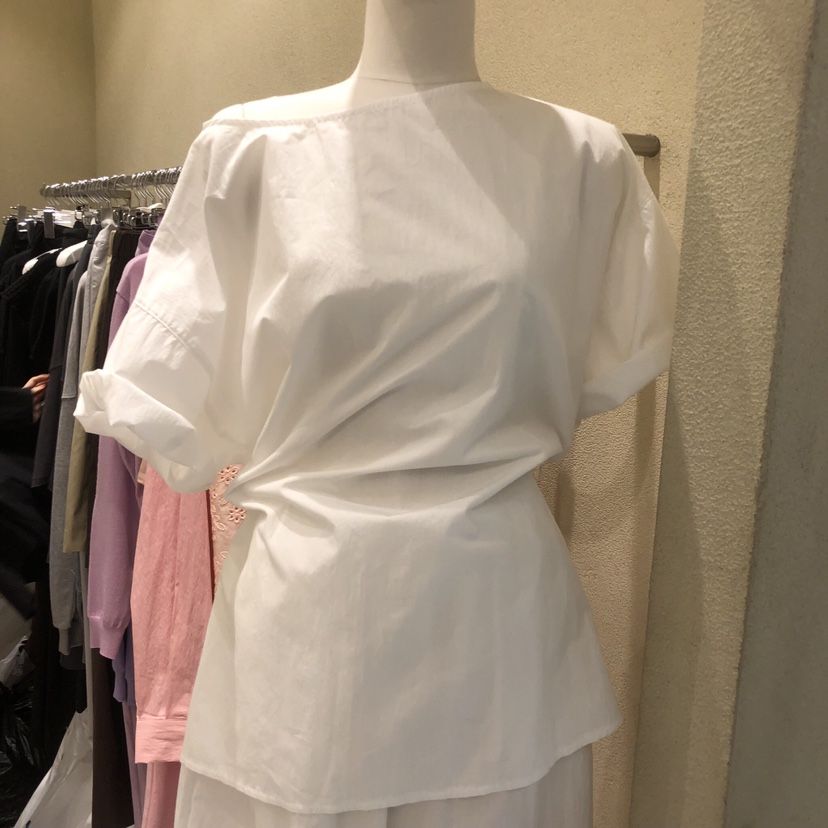 BROCCOLISALAD韓國東大門直郵女士新品休閑時尚襯衫蕾絲衫BROCCOLISALAD襯衫/蕾絲衫