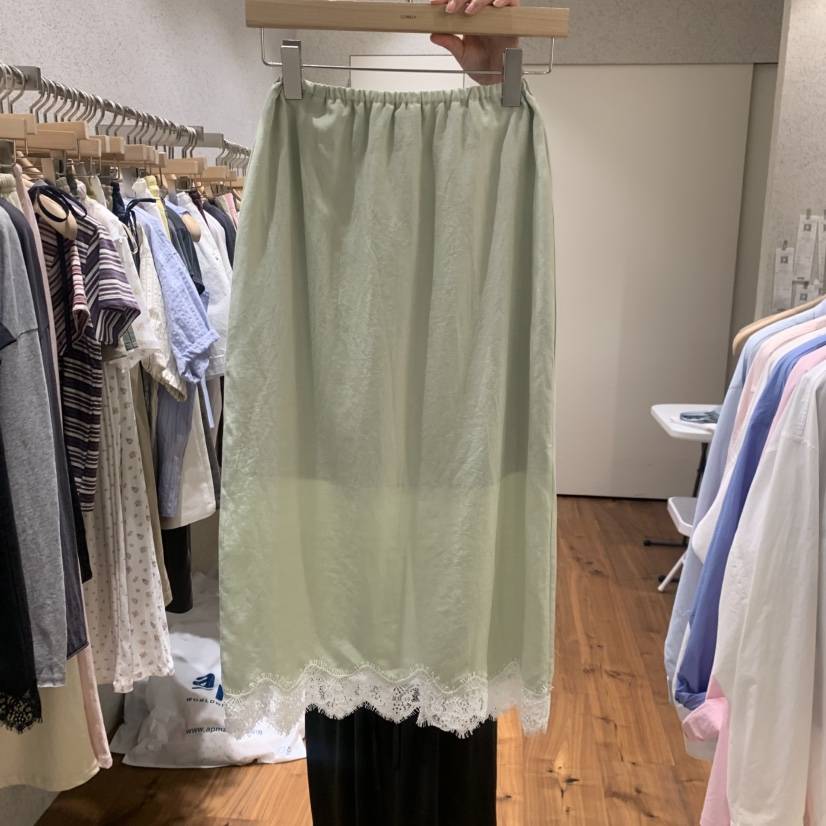 COMELY韓國直郵女裝新品推薦時尚職業人氣半身裙中短裙蕾絲COMELY半身裙/中短裙