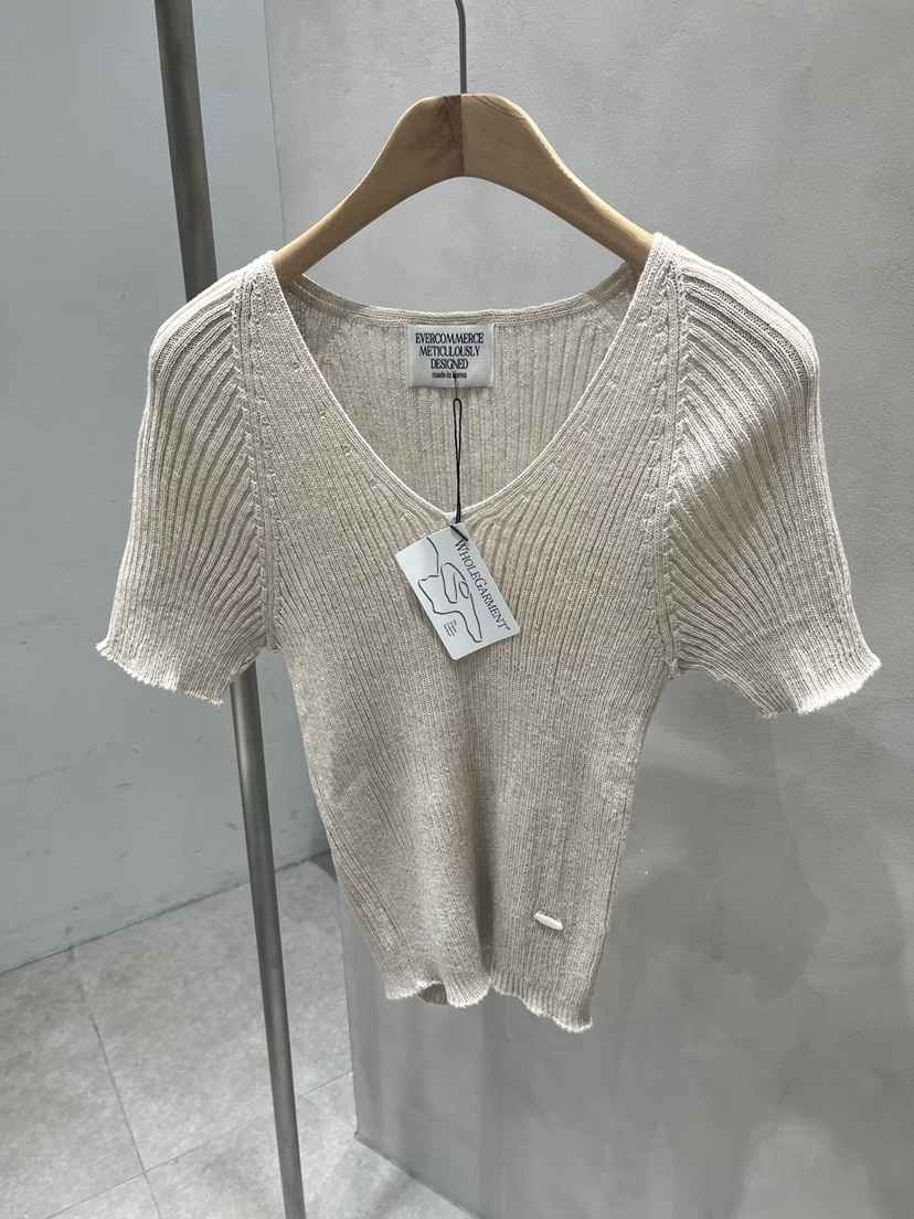 EVERCOMMERCE METICULOUSLY DESIGNED韓國代購女裝新品26春夏針織衫EVERCOMMERCE METICULOUSLY DESIGNED針織衫