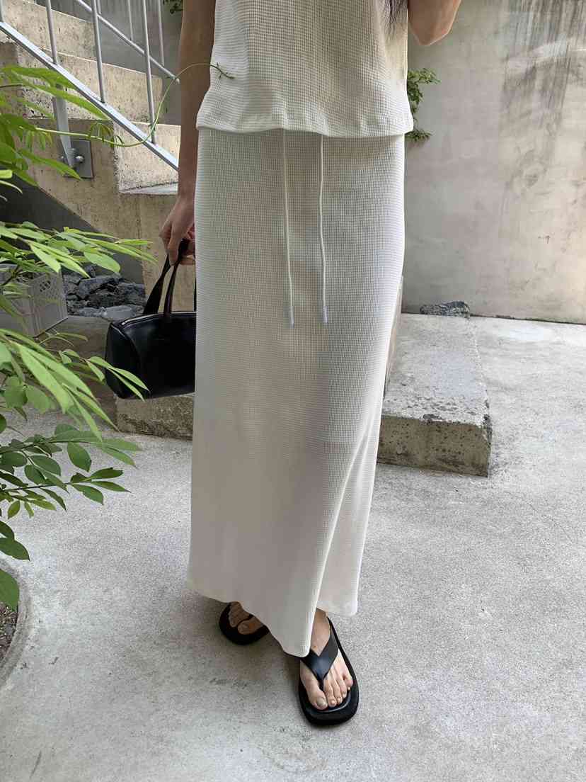 B_GARDER韓國代購女裝新品26夏季休閑推薦職業長裙華夫格B.GARDER長裙