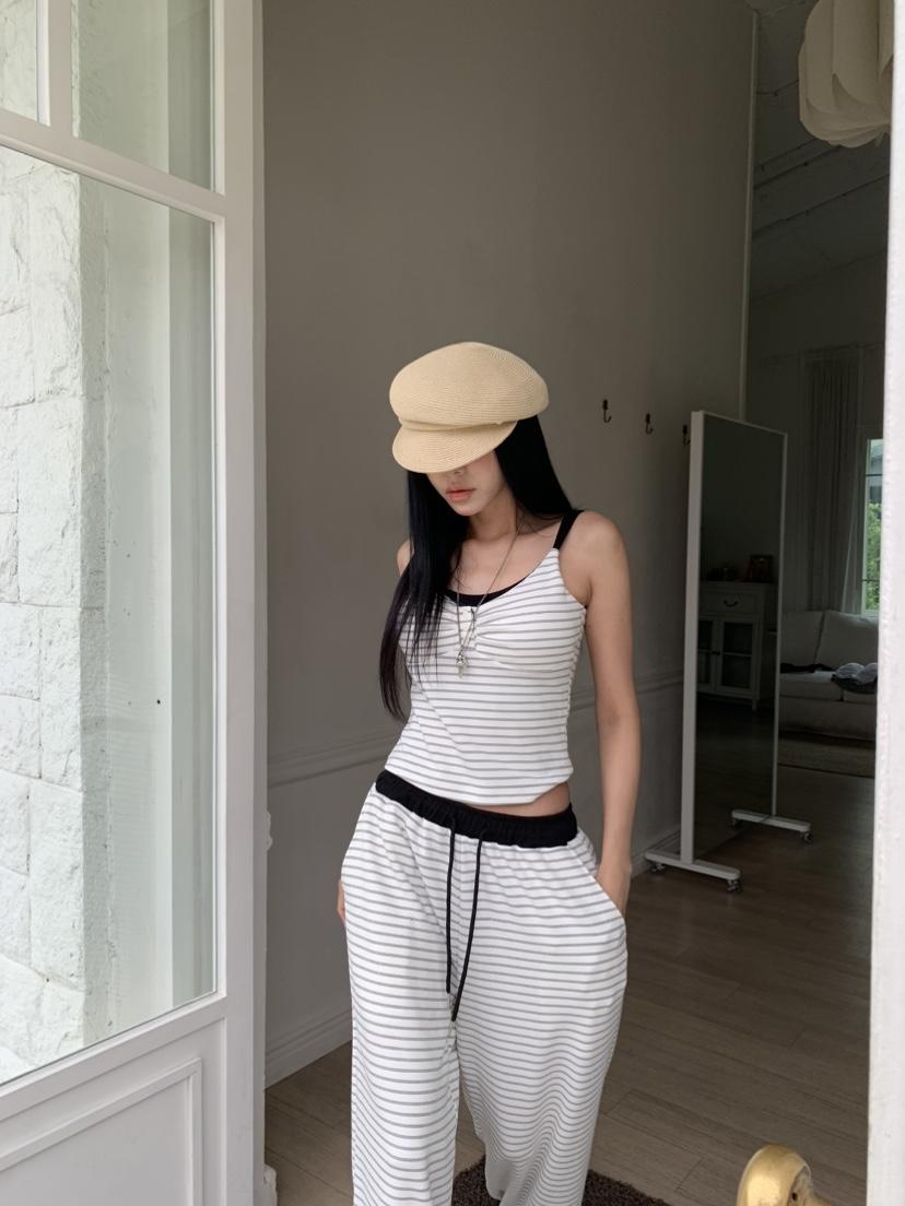 BADCALM東大門實拍韓國女裝新款時尚人氣職業熱賣吊帶背心BADCALM吊帶/背心