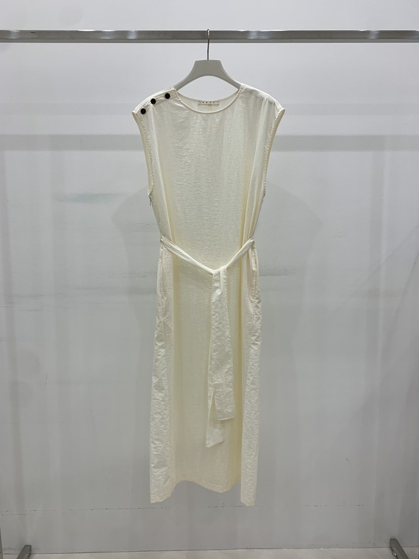 ARVE韓國代購女士新品26春夏時尚職業推薦熱賣連衣裙含腰帶ARVE連衣裙