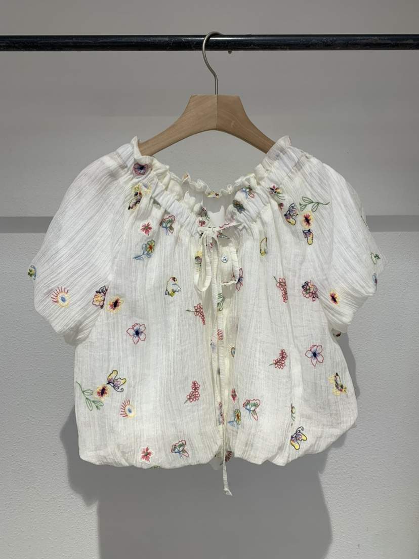 IR BIEN/BIENBIEN韓國東大門代購女士新品熱賣襯衫蕾絲衫IR BIEN/BIENBIEN襯衫/蕾絲衫