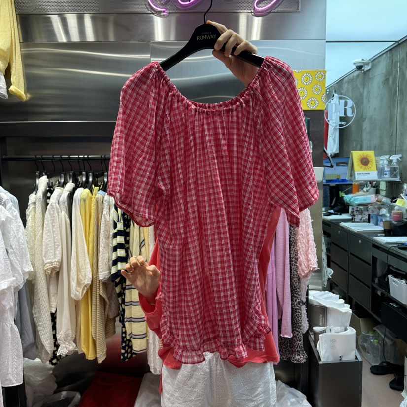 RUNWAY-런웨이韓國直郵女裝新品推薦人氣熱賣襯衫蕾絲衫RUNWAY襯衫/蕾絲衫