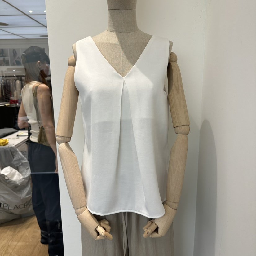 aube nunt韓國東大門直郵女裝新品職業推薦人氣吊帶背心Laube nunt吊帶/背心
