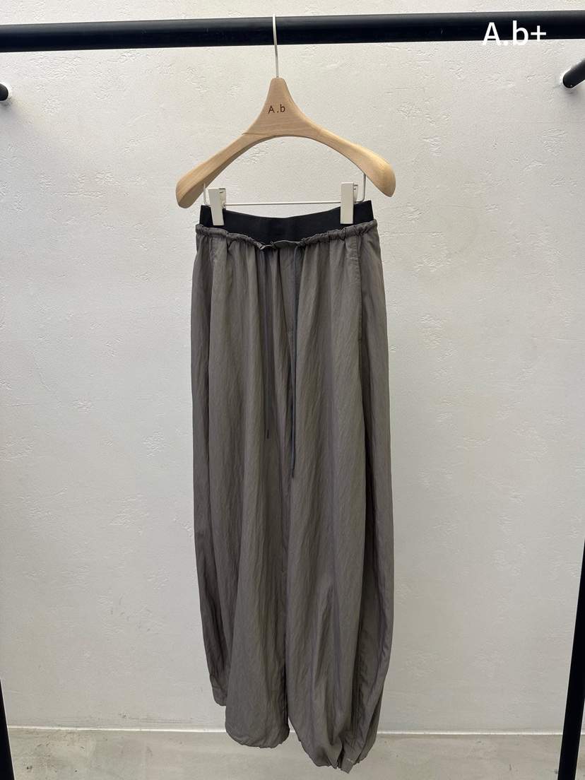 AUTUMN BEIGE PLUS東大門實拍韓國女裝新品26夏季休閑褲鴨A.b/AUTUMN BEIGE休閑褲