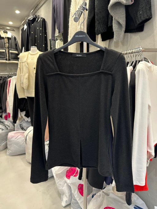 CELEBRITY-A韓國東大門直郵女士新品時尚26春夏長袖T恤打折CELEBRITY-A長袖T恤