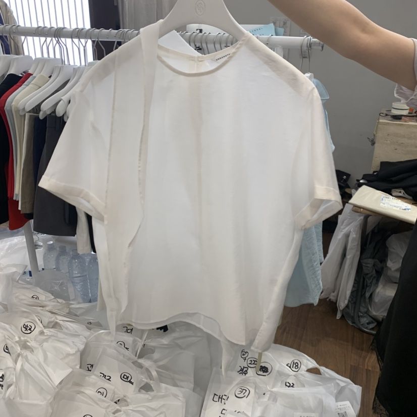 UNDERSTANDING韓國東大門代購女士新品人氣襯衫蕾絲衫含絲巾圍巾UNDERSTANDING襯衫/蕾絲衫