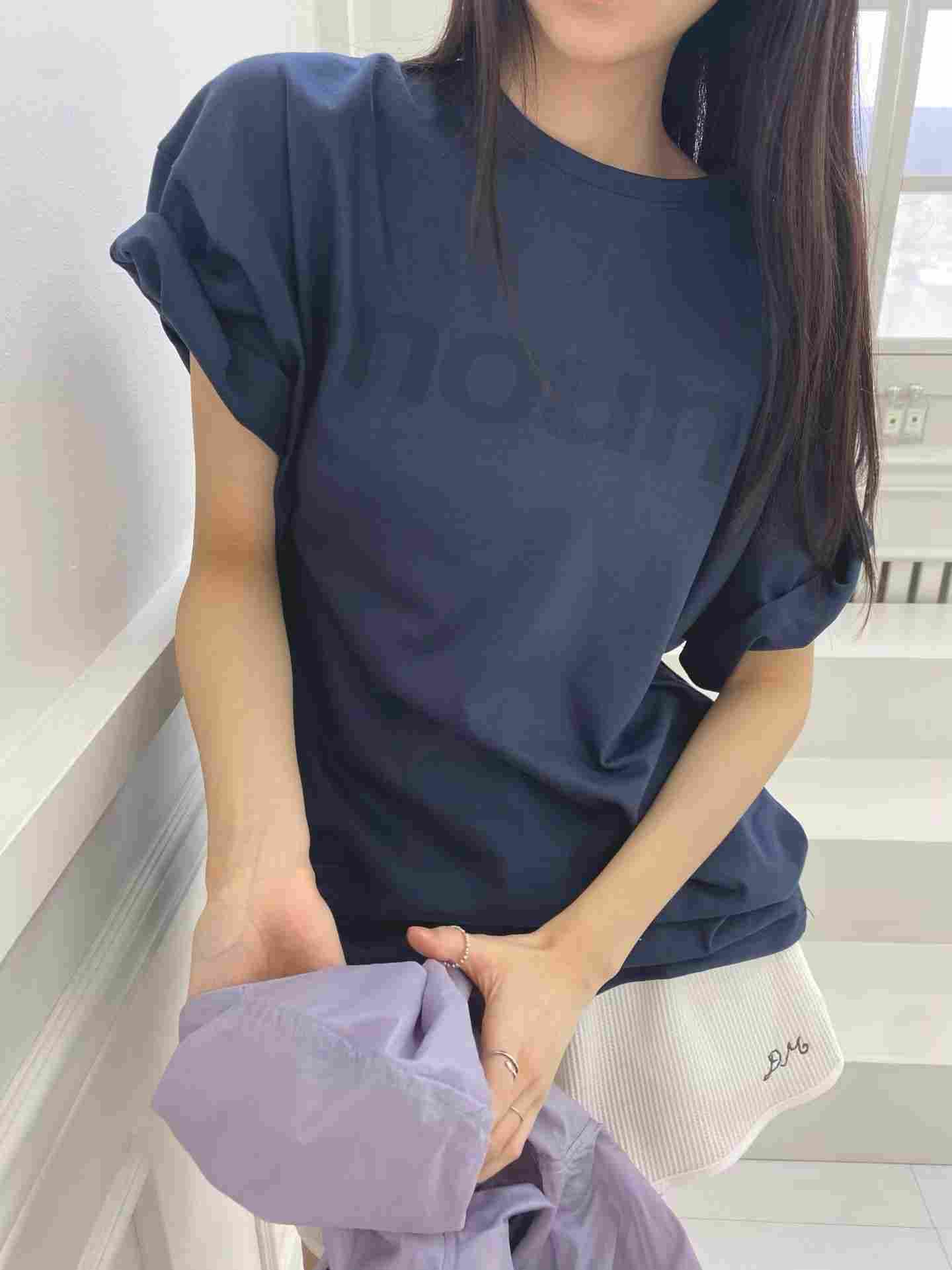 ONTHEMOOD韓國東大門直郵女裝新品推薦人氣時尚26春夏T恤RIPPLET恤