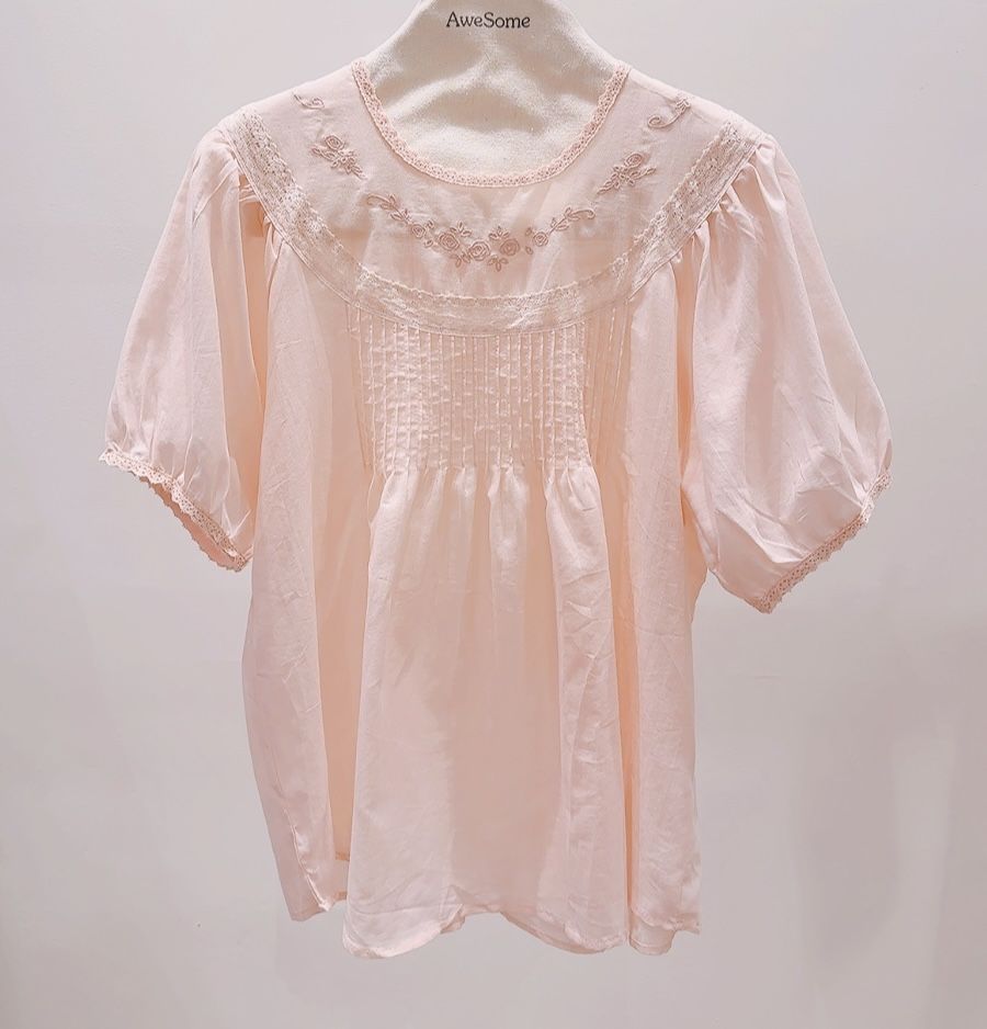 AWESOME-P韓國代購女裝新款26夏季26春夏襯衫蕾絲衫棉質AWESOME-P襯衫/蕾絲衫