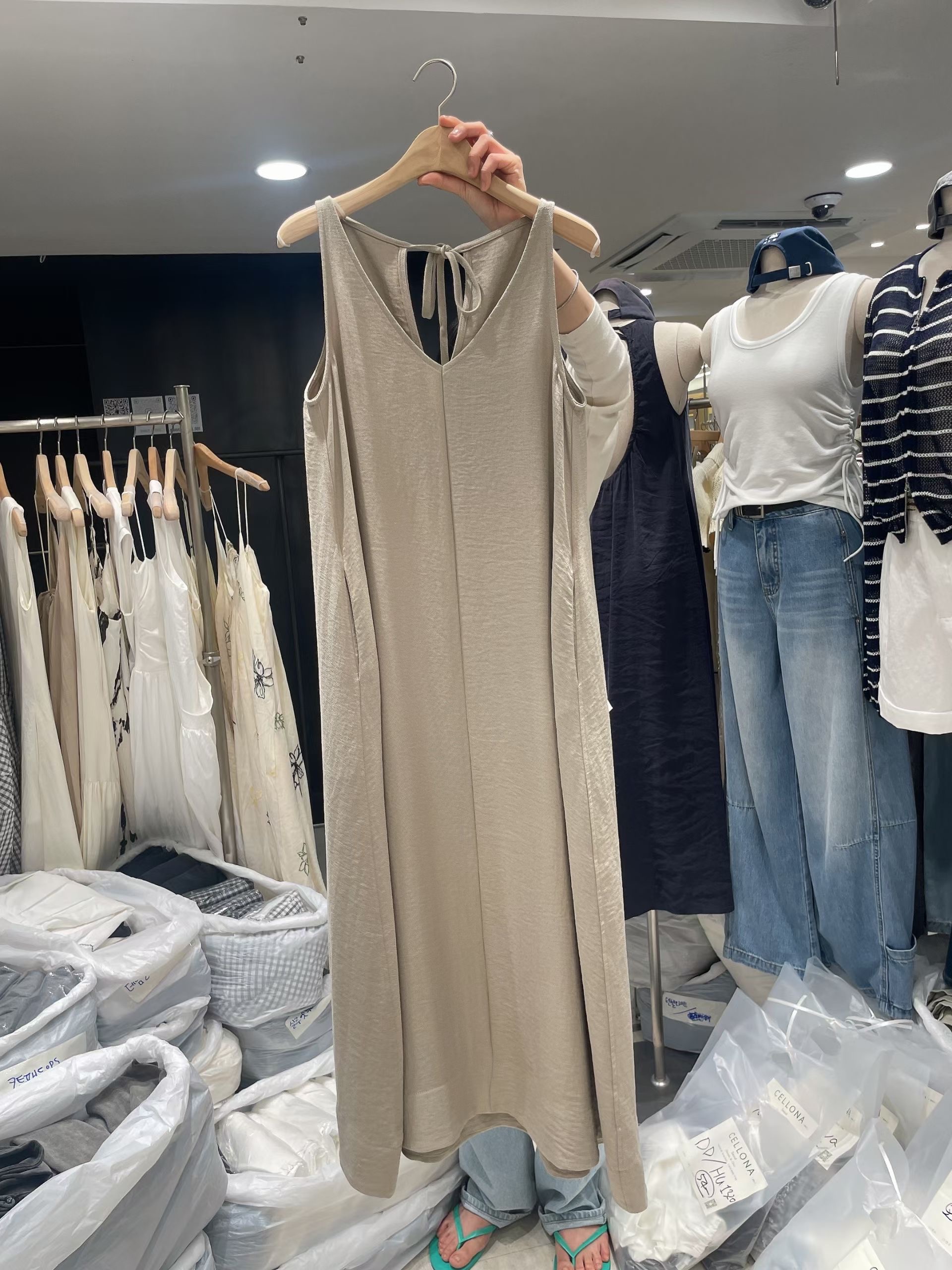 CELLONA東大門實拍韓國女裝新品26春夏時尚職業人氣連衣裙SCELLONA連衣裙