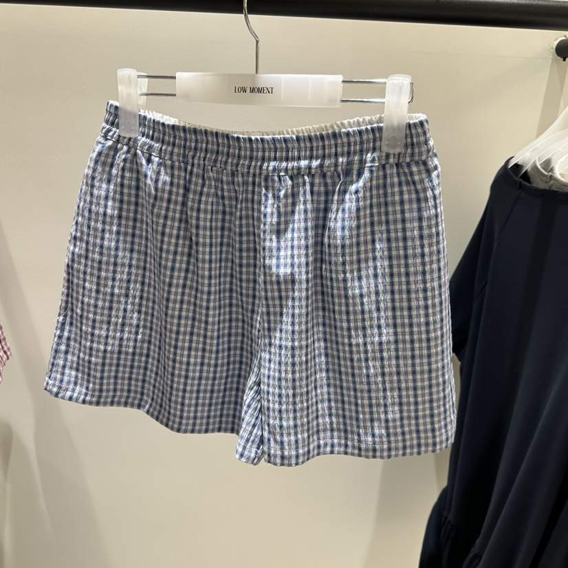 LOW MOMENT東大門實拍韓國女士新品推薦26夏季熱賣26春夏短褲LOW MOMENT短褲