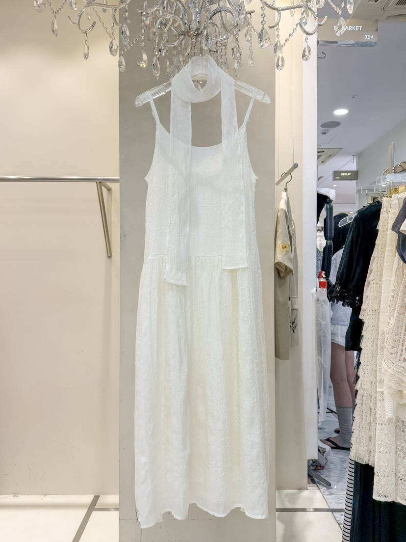 81 MARKET-L東大門實拍韓國女士新品人氣職業連衣裙含圍巾81 MARKET-L連衣裙