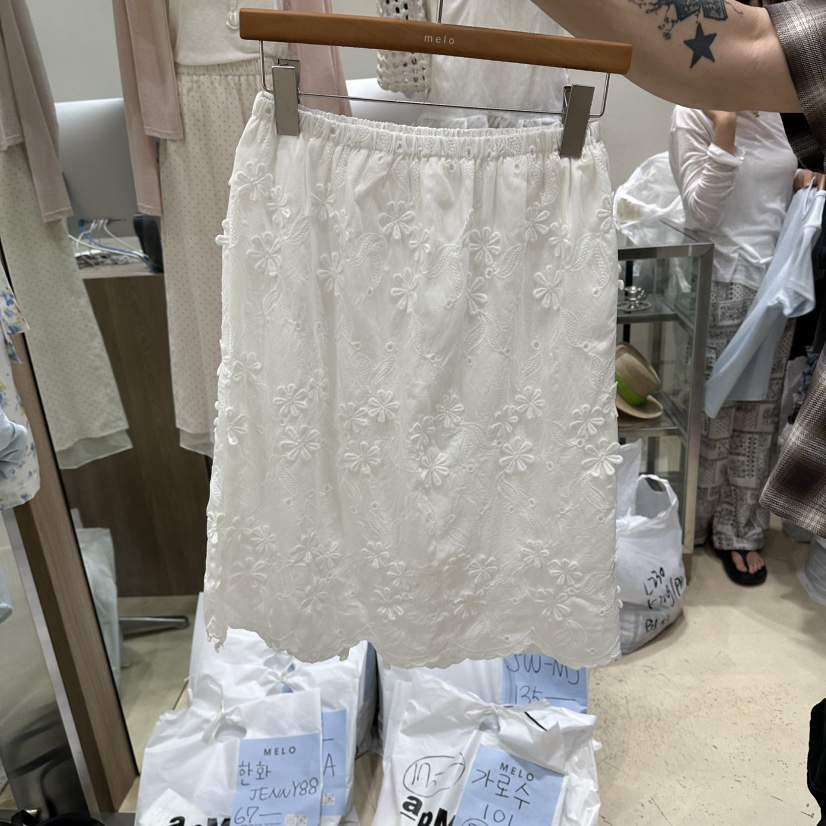 MELO韓國直郵女裝新款26春夏人氣職業休閑半身裙中短裙蕾絲MELO半身裙/中短裙