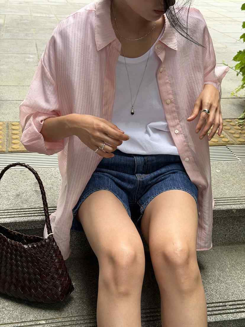 AMY GRACE-A韓國東大門代購女裝新款熱賣時尚襯衫蕾絲衫AMY GRACE襯衫/蕾絲衫
