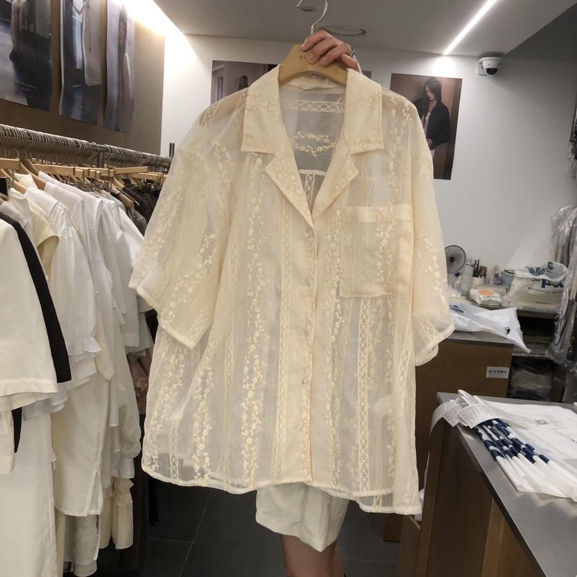BLAIR東大門實拍韓國女裝新品熱賣推薦人氣襯衫蕾絲衫蕾絲BLAIR seoul襯衫/蕾絲衫