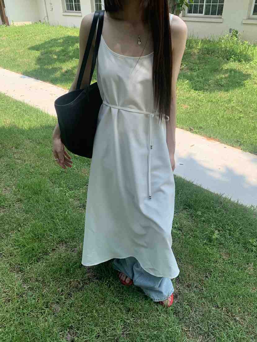 LOGARDEN韓國直郵女士新款時尚推薦26夏季連衣裙OPS含腰繩LO GARDEN連衣裙