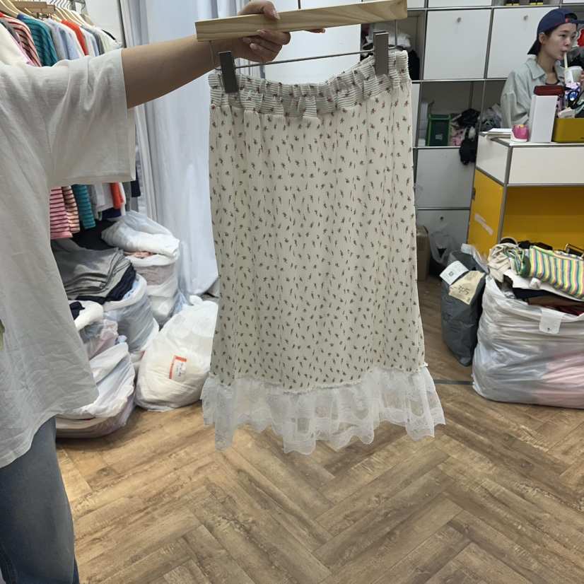DE LINE韓國代購女士新品熱賣26夏季半身裙中短裙花朵褶皺DE LINE半身裙/中短裙