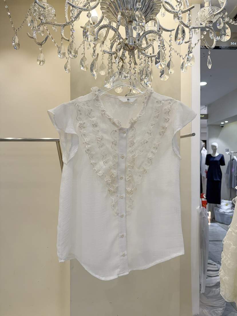 81 MARKET-L韓國東大門直郵女士新品時尚推薦襯衫蕾絲衫81 MARKET-L襯衫/蕾絲衫