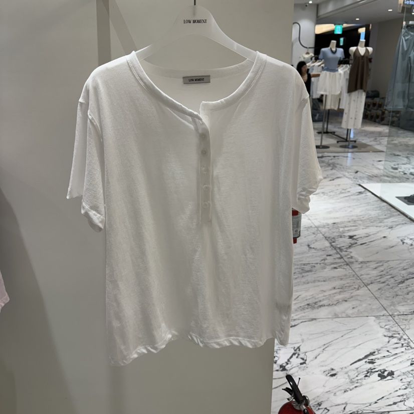 LOW MOMENT韓國東大門代購女士新品休閑時尚熱賣推薦T恤LOW MOMENTT恤