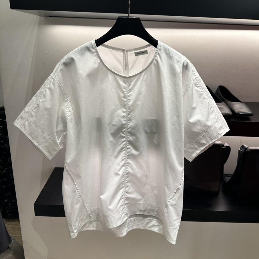 FEBRUARY 11東大門實拍韓國女士新品熱賣襯衫蕾絲衫圓領FEBRUARY 11襯衫/蕾絲衫