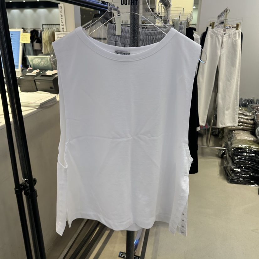 OUTFIT韓國東大門代購女裝新品推薦時尚熱賣26夏季吊帶背心OUTFIT吊帶/背心