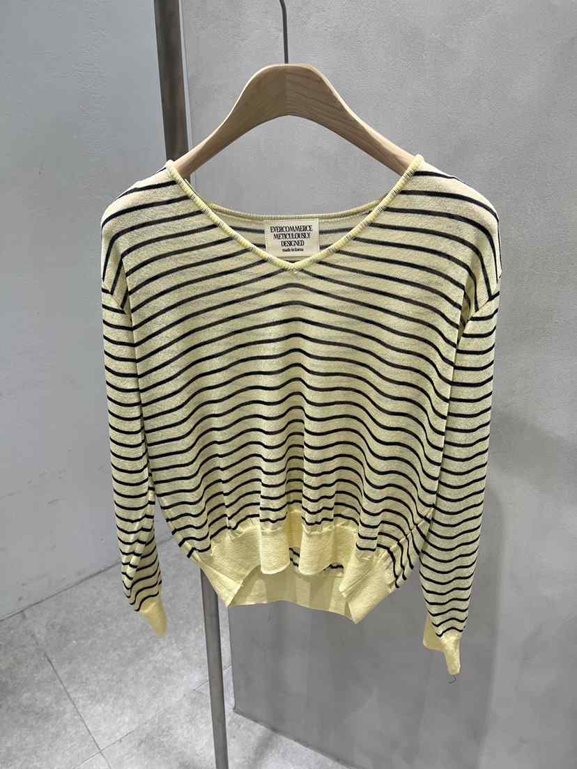 EVERCOMMERCE METICULOUSLY DESIGNED韓國代購女士新款針織衫條紋EVERCOMMERCE METICULOUSLY DESIGNED針織衫
