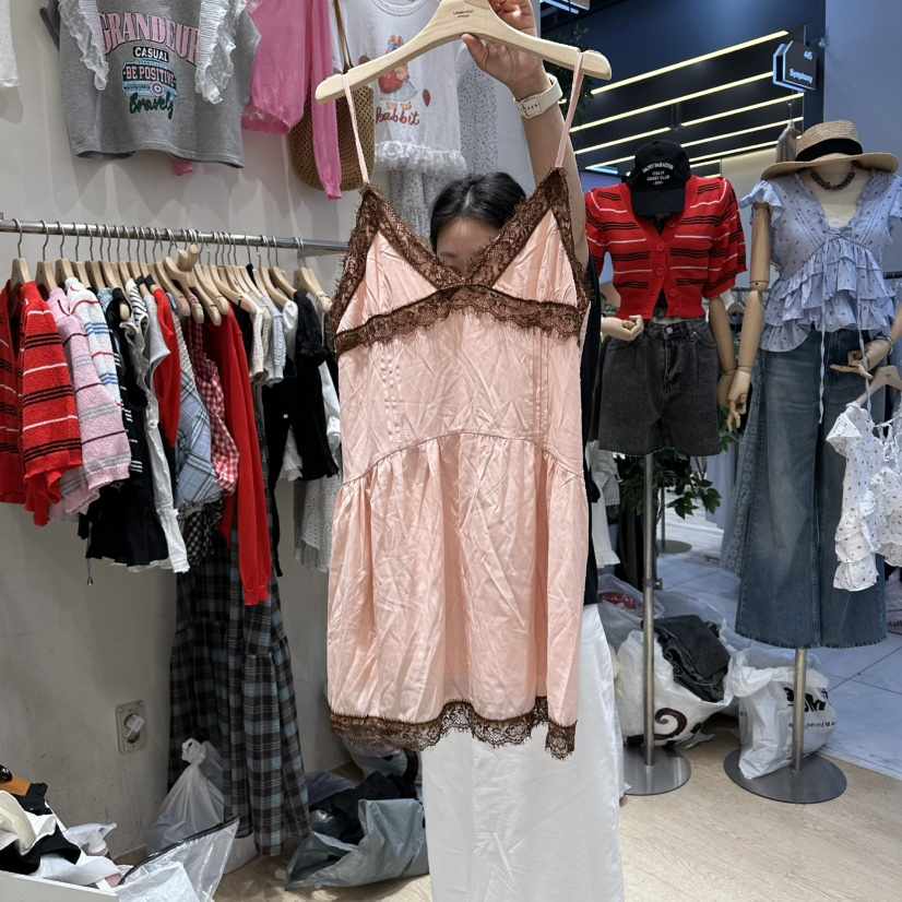UNDERSTAR_VINTAGE韓國直郵女裝新品休閑熱賣人氣連衣裙蕾絲UNDERSTAR_VINTAGE連衣裙