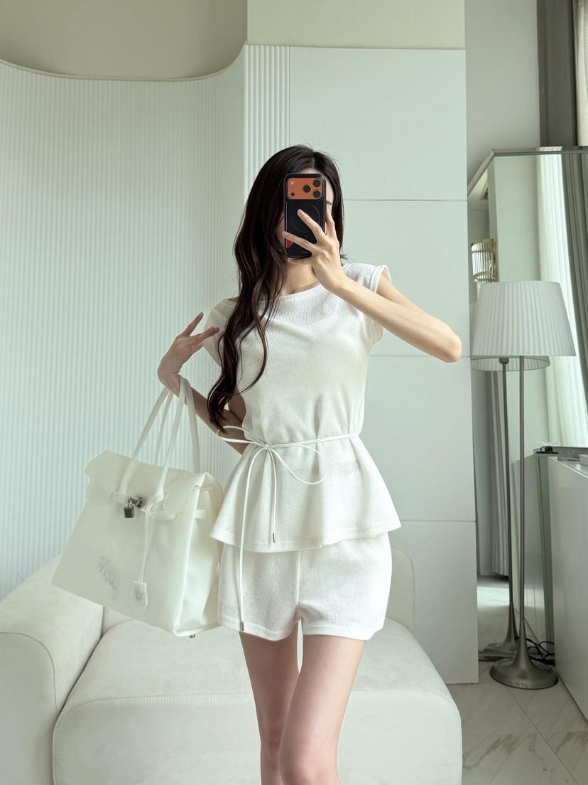 CLOTH韓國直郵實拍女士新款熱賣時尚推薦人氣26夏季套裝含腰繩CLOTH套裝