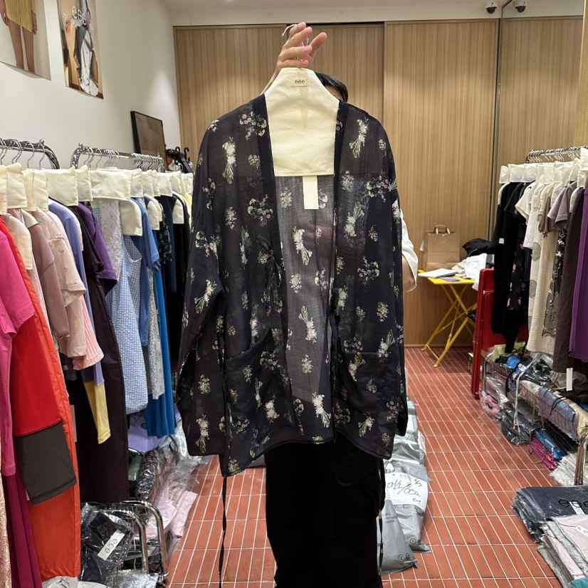 EEE韓國東大門代購女裝新款時尚人氣26夏季襯衫蕾絲衫天絲EEE襯衫/蕾絲衫