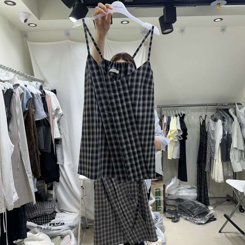 OWNS東大門實拍韓國女裝新品時尚熱賣26夏季推薦吊帶背心OWNS HAUS吊帶/背心