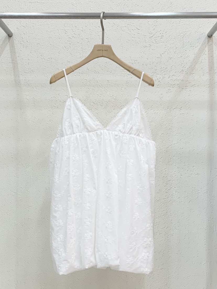 LIGHT AND SALT韓國直郵女裝新品熱賣時尚26夏季連衣裙LIGHT AND SALT連衣裙