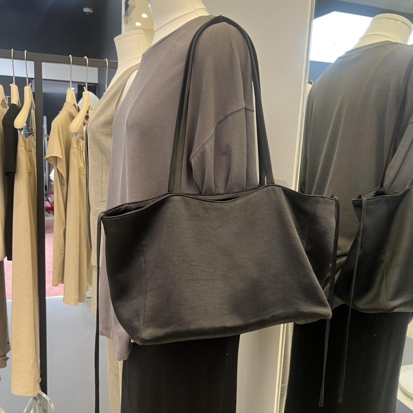 BLOSSOM韓國東大門代購女士新品推薦熱賣休閑單肩斜跨包絲綢BLOSSOM單肩/斜跨包