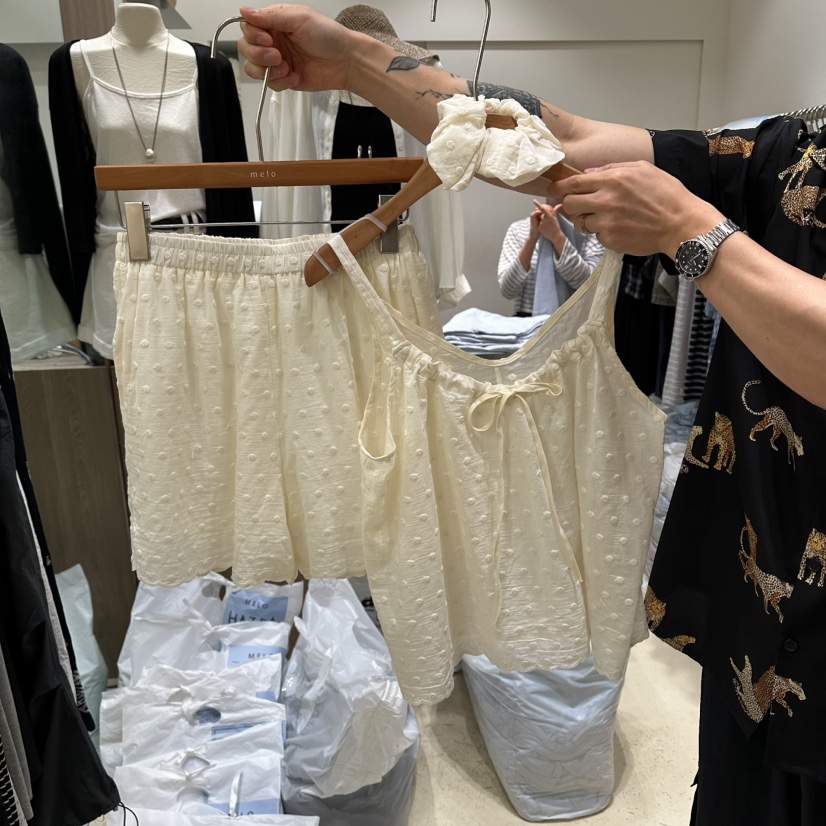 MELO東大門實拍韓國女裝新品推薦人氣熱賣時尚26夏季套裝套裝MELO套裝