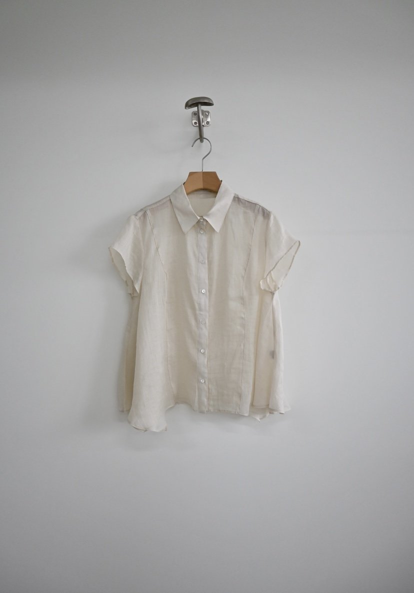 OP PER韓國代購女裝新品熱賣真品職業休閑襯衫蕾絲衫亞麻布OPPER-simplebeige襯衫/蕾絲衫