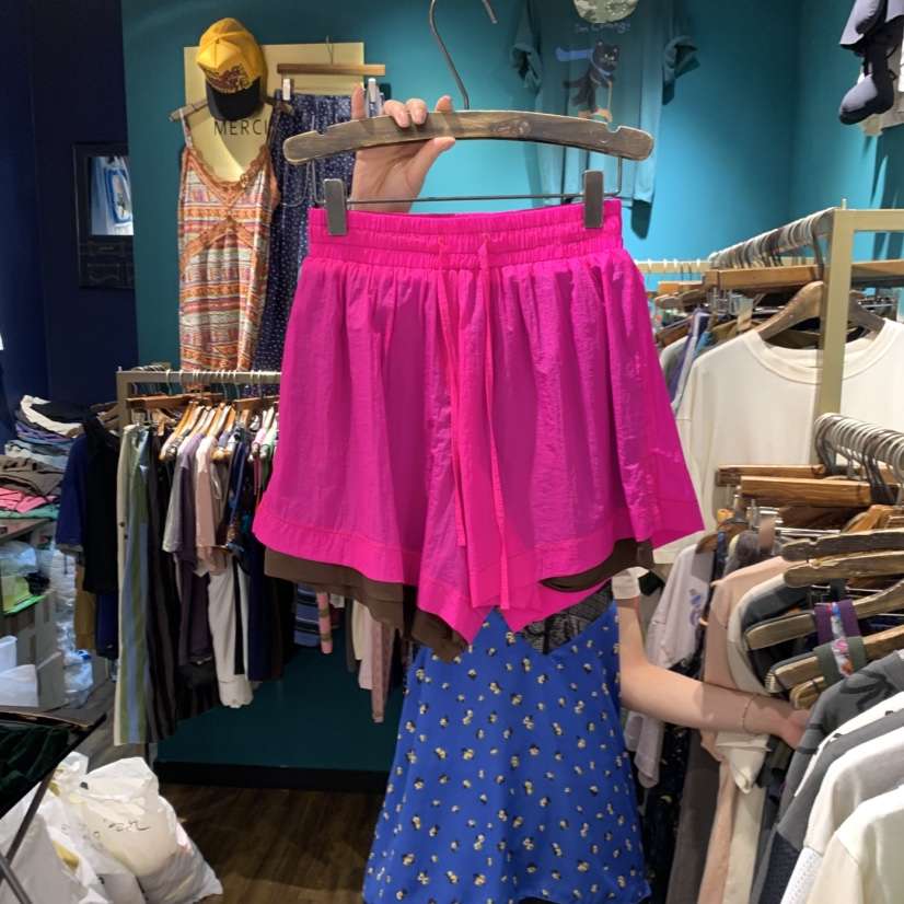 MERCI LINDA韓國東大門代購女士新品26夏季熱賣時尚短褲MERCI LINDA短褲