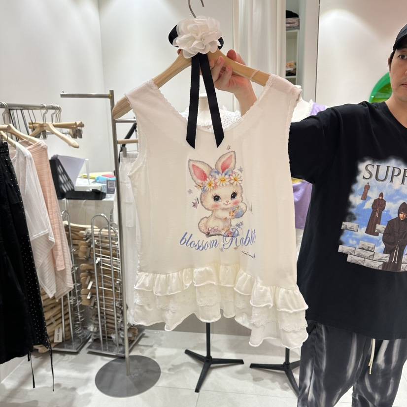 MINI UNNI韓國東大門代購女士新款人氣吊帶背心含胸花不含MINI UNNI吊帶/背心