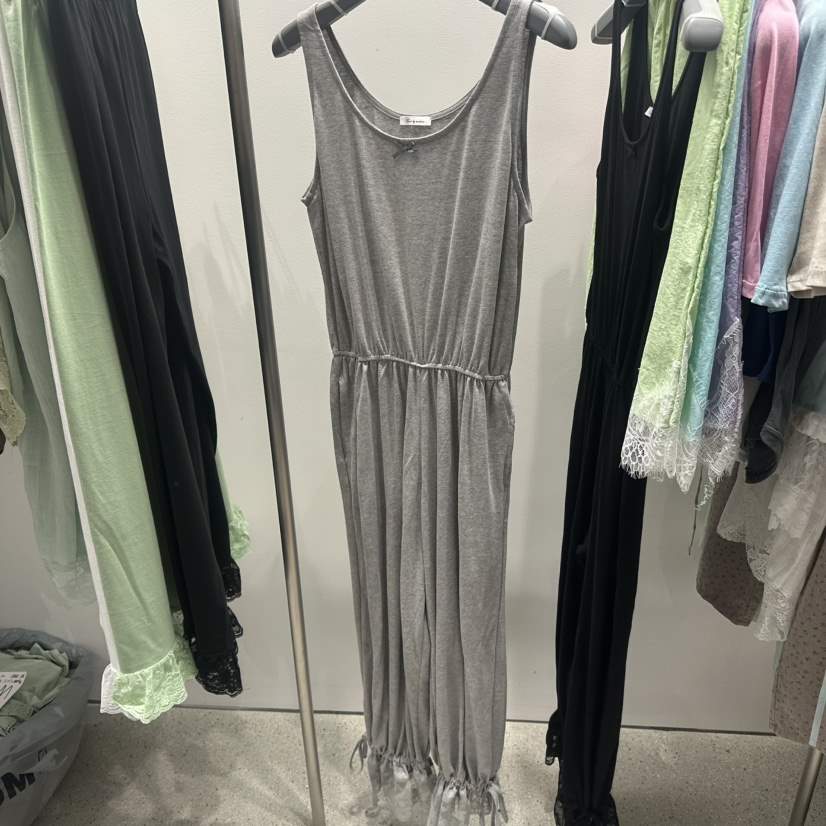 TARABY MOTION韓國東大門直郵女士新品人氣推薦26夏季連體褲TARABY MOTION連體褲