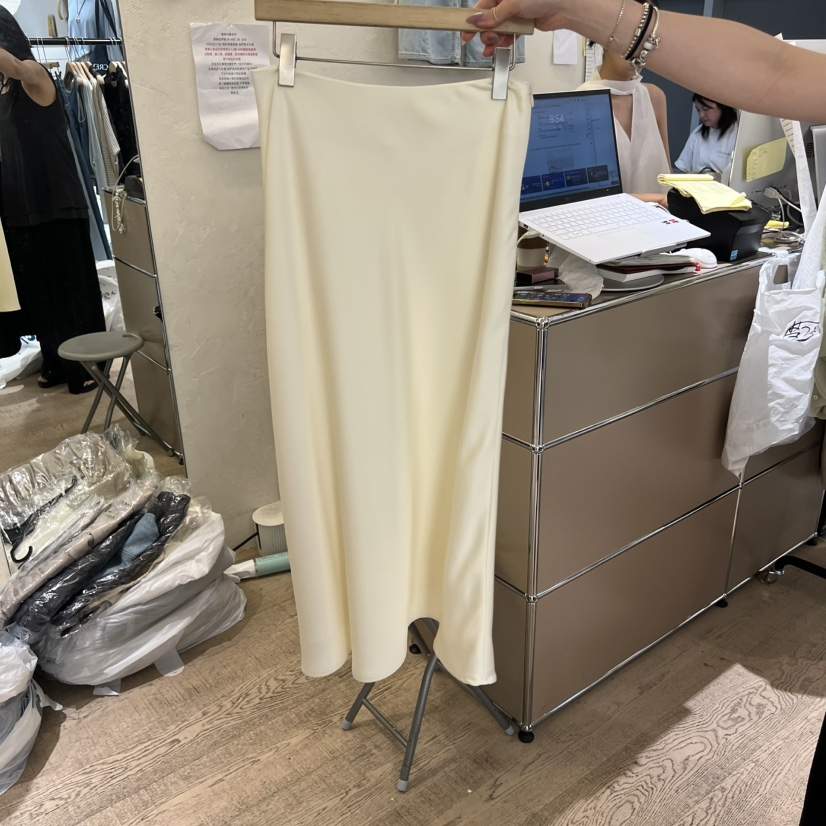 W AND J東大門直郵女裝新品熱賣26夏季休閑半身裙中短裙W AND J半身裙/中短裙
