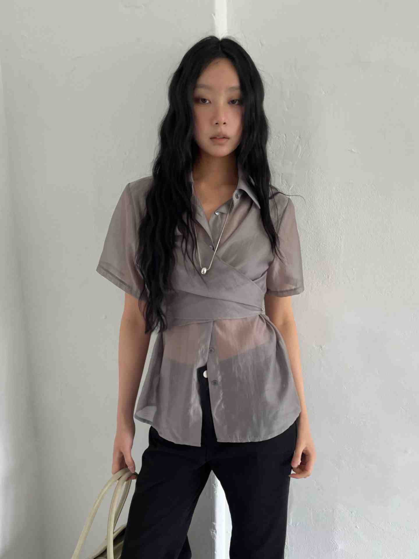 AWESOME-ot韓國代購女士新品熱賣人氣26春夏真品襯衫蕾絲衫AWESOME-ot襯衫/蕾絲衫